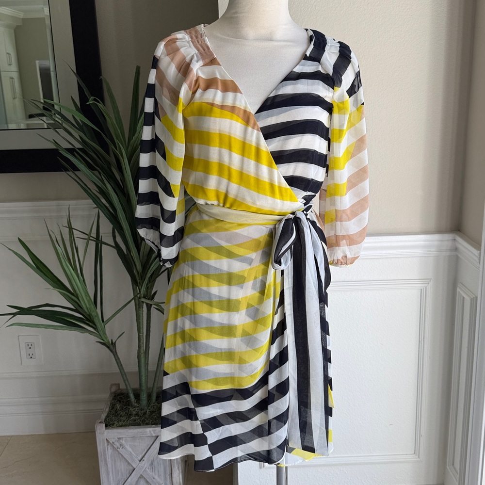 Diane von Furstenberg Ignacia Silk Chiffon Striped Wrap Dress Size 6